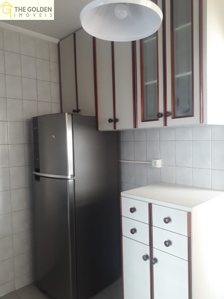 Apartamento à venda com 3 quartos, 98m² - Foto 22