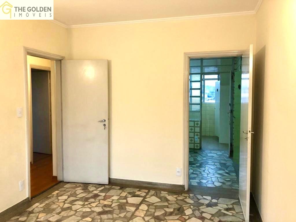 Apartamento à venda com 3 quartos, 182m² - Foto 2