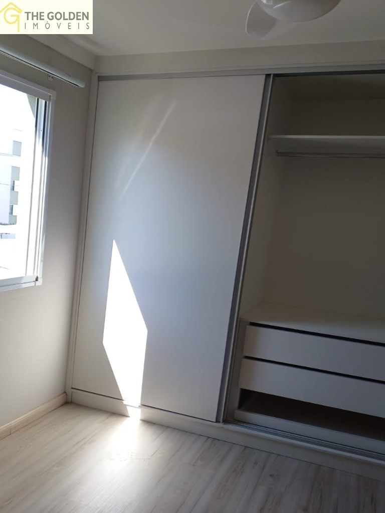 Apartamento à venda com 2 quartos, 45m² - Foto 3