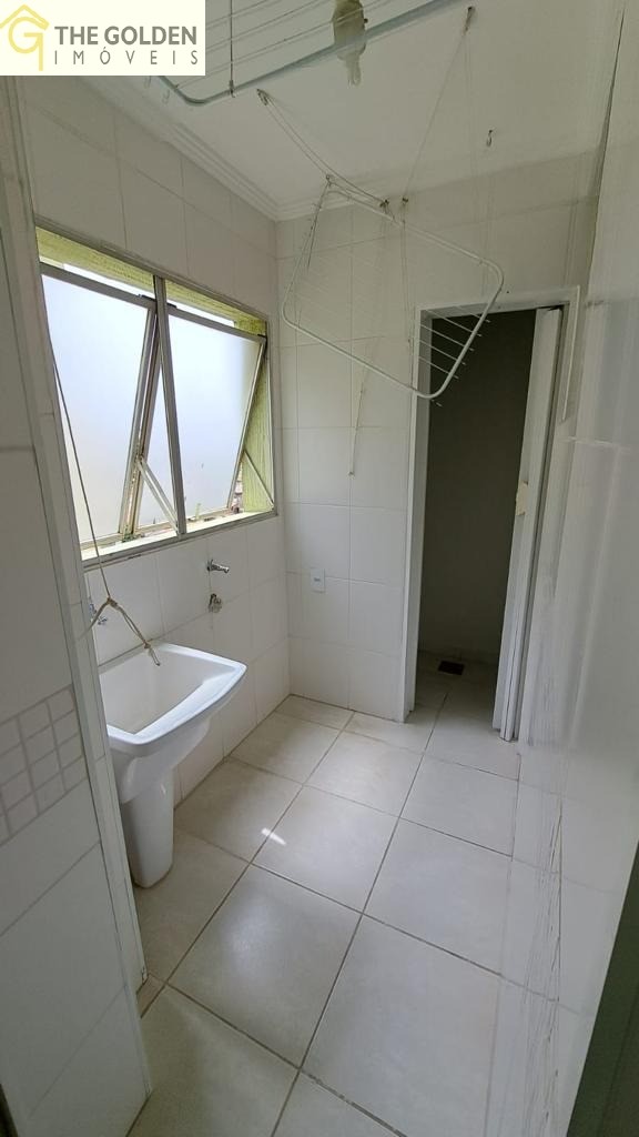 Apartamento à venda com 2 quartos, 75m² - Foto 10