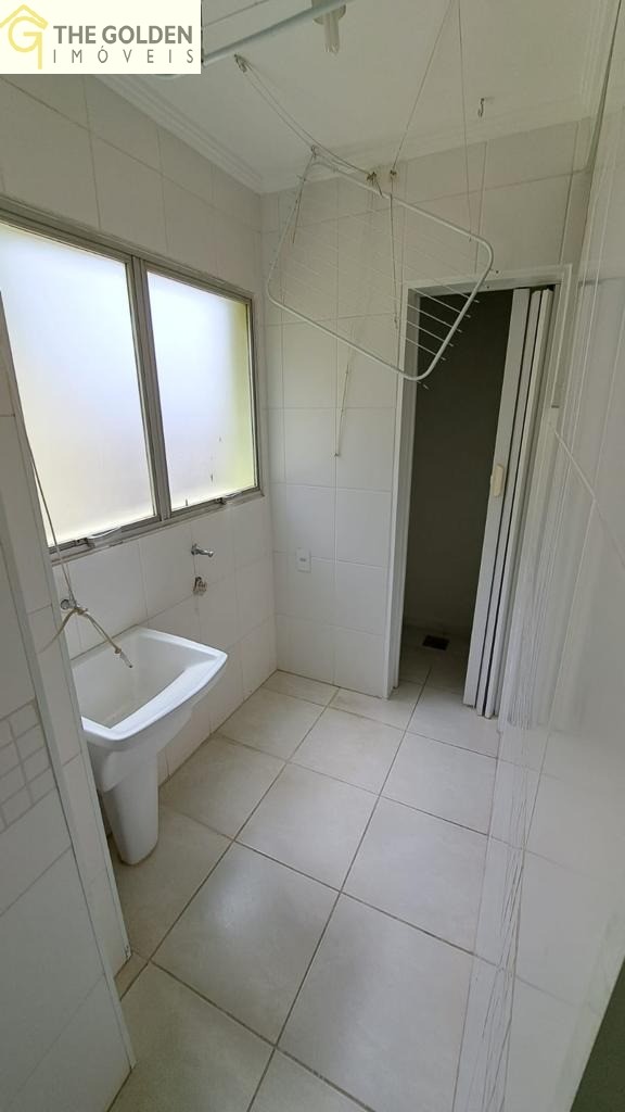 Apartamento à venda com 2 quartos, 75m² - Foto 9