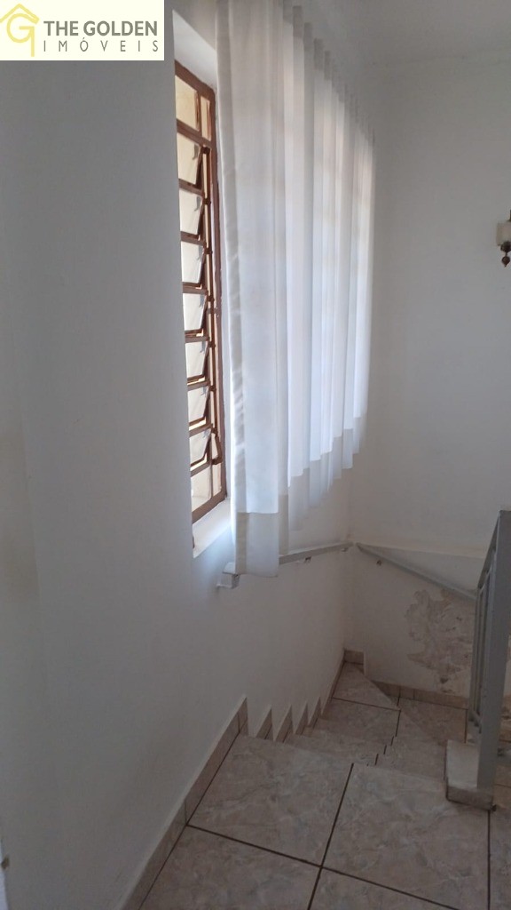 Sobrado para alugar com 4 quartos, 250m² - Foto 2