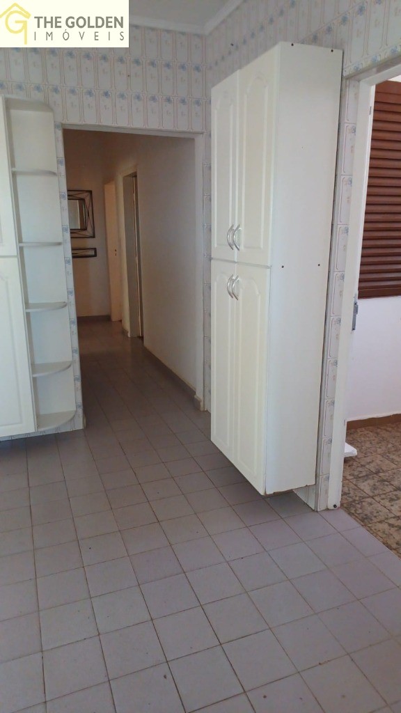 Sobrado para alugar com 4 quartos, 250m² - Foto 8