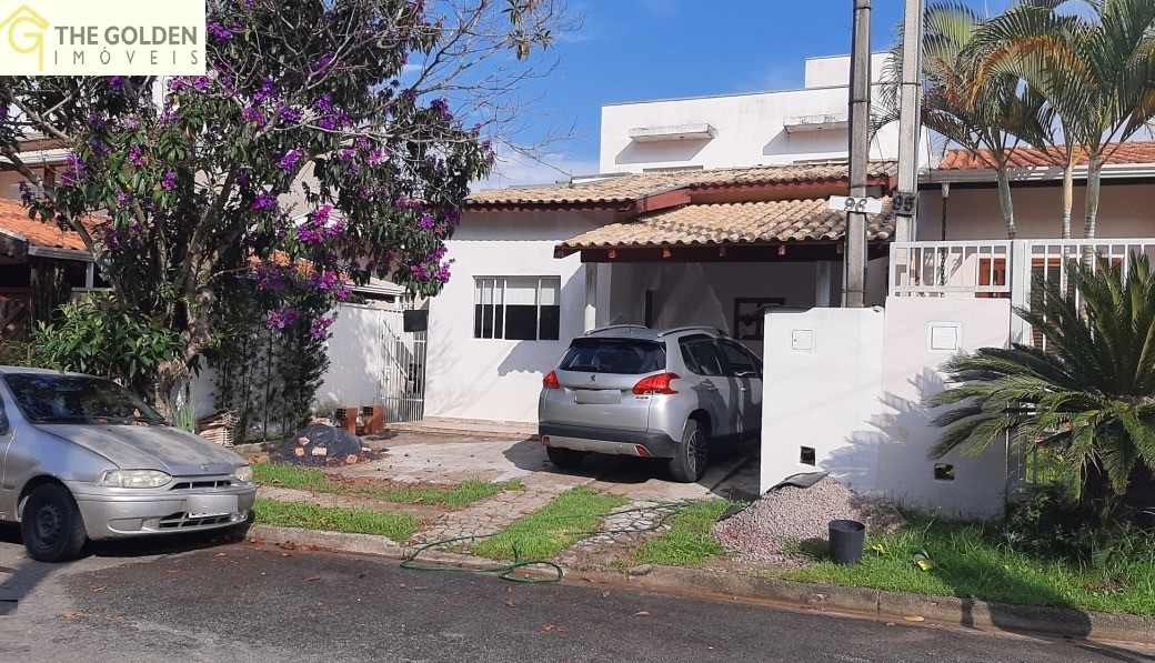 Casa de Condomínio à venda com 3 quartos, 215m² - Foto 1