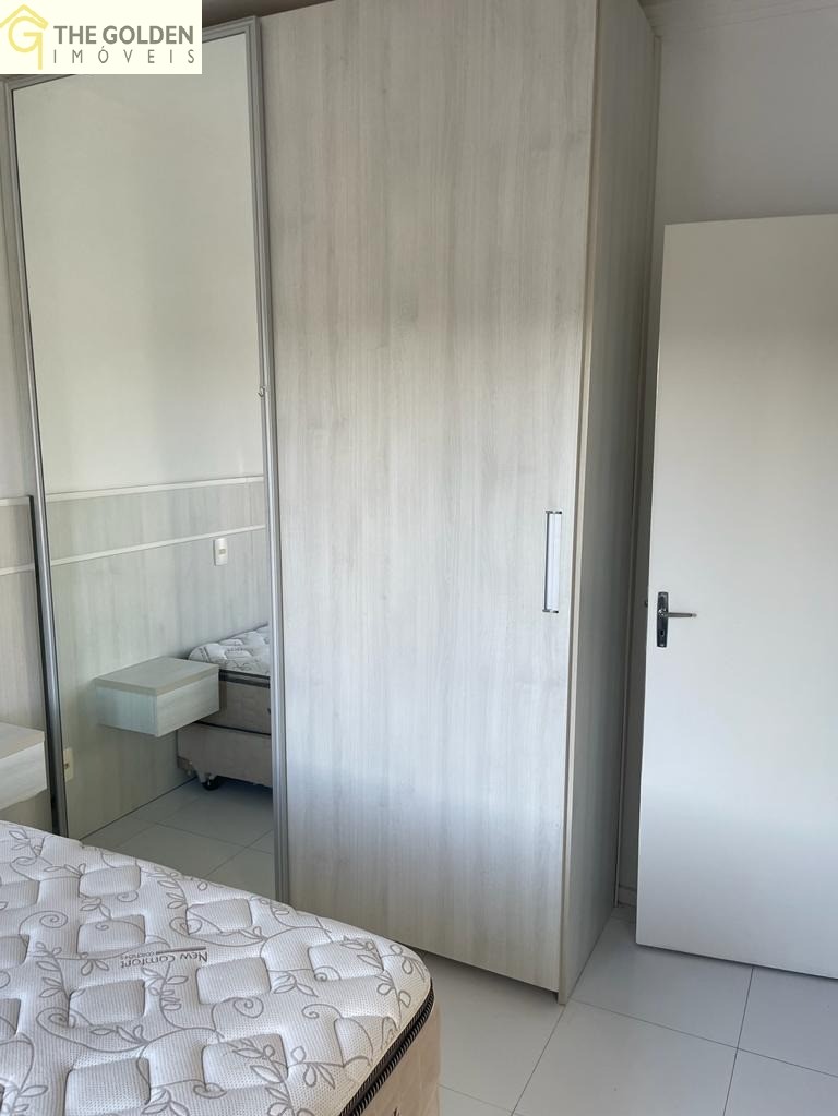 Apartamento para alugar com 2 quartos, 60m² - Foto 12