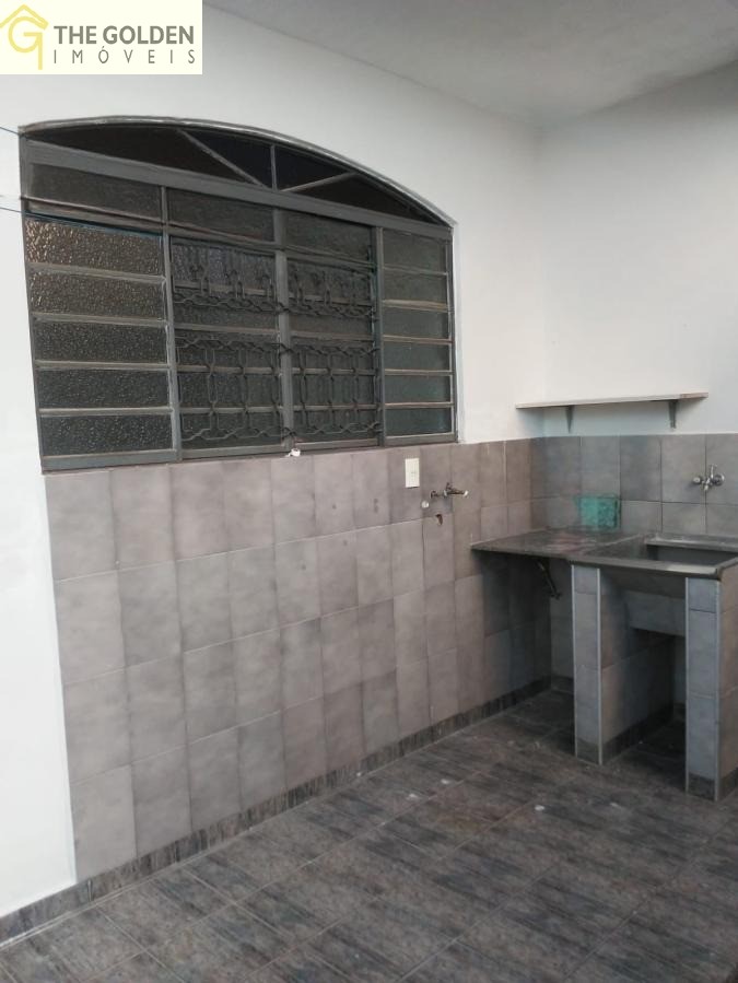 Sobrado à venda com 2 quartos, 222m² - Foto 9