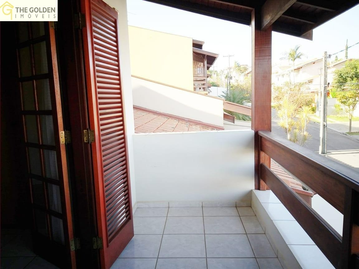 Casa de Condomínio à venda com 3 quartos, 211m² - Foto 29