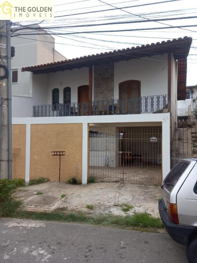 Sobrado à venda com 2 quartos, 222m² - Foto 1