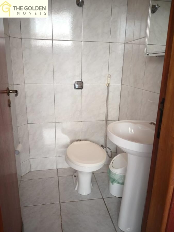 Casa de Condomínio à venda com 3 quartos, 211m² - Foto 3