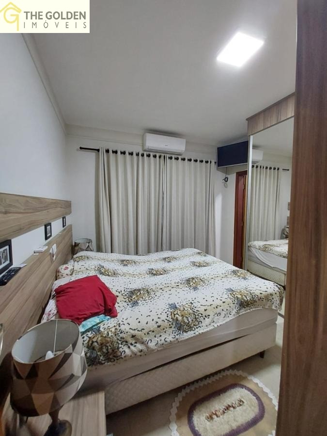 Casa à venda com 2 quartos, 360m² - Foto 3