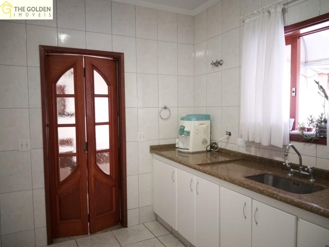 Casa de Condomínio à venda com 3 quartos, 211m² - Foto 11