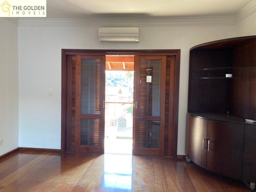 Casa de Condomínio à venda com 4 quartos, 359m² - Foto 2