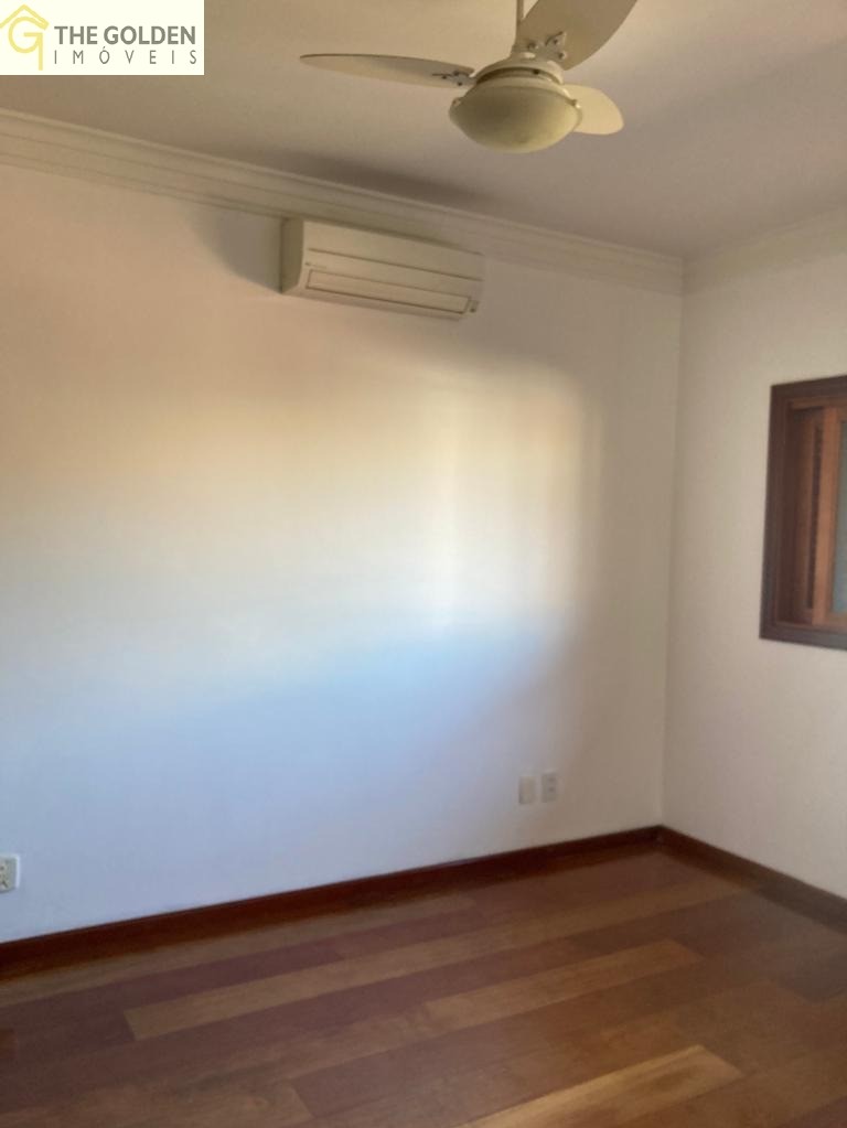 Casa de Condomínio à venda com 4 quartos, 359m² - Foto 10