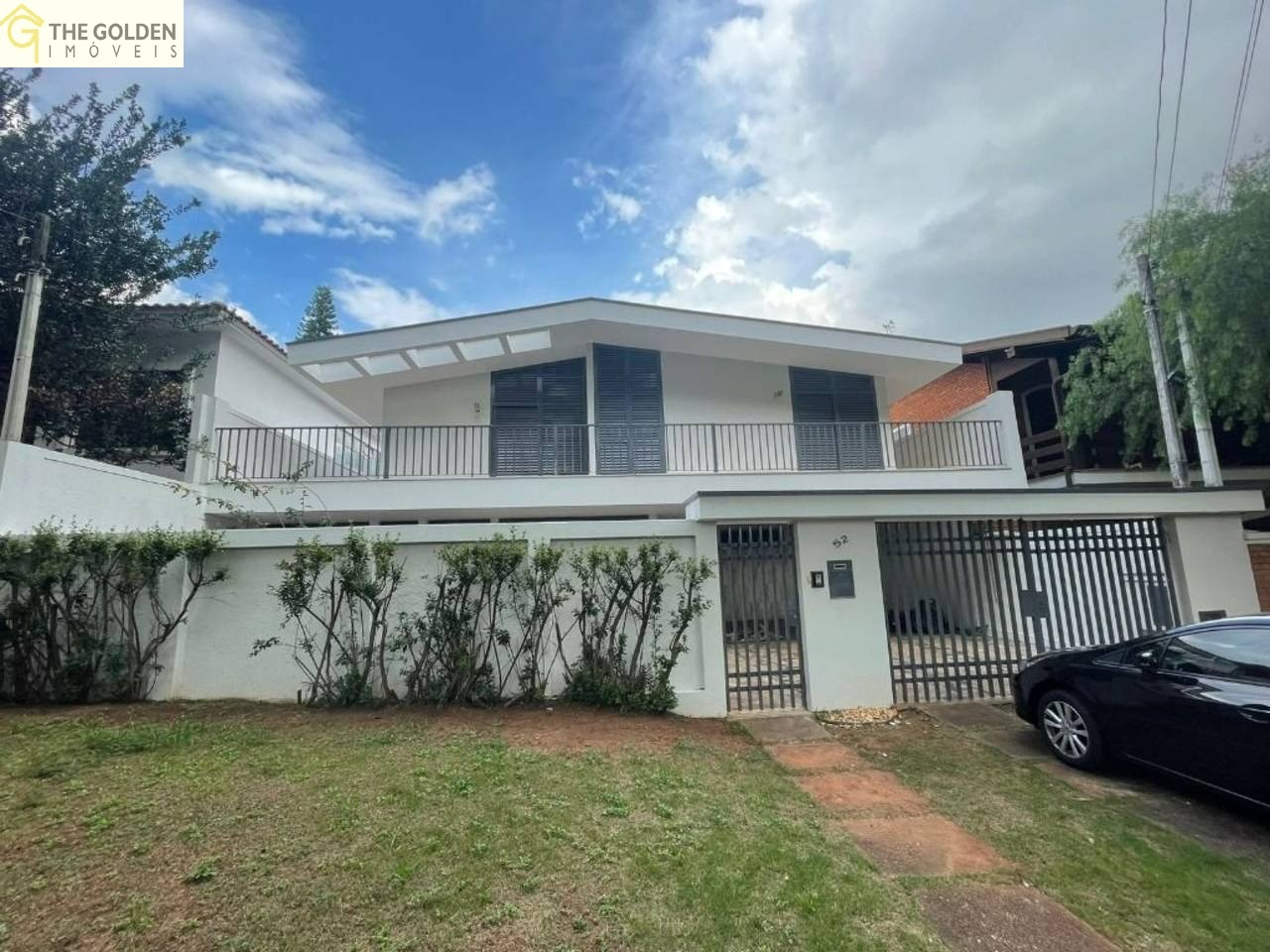 Casa de Condomínio para alugar com 4 quartos, 360m² - Foto 1