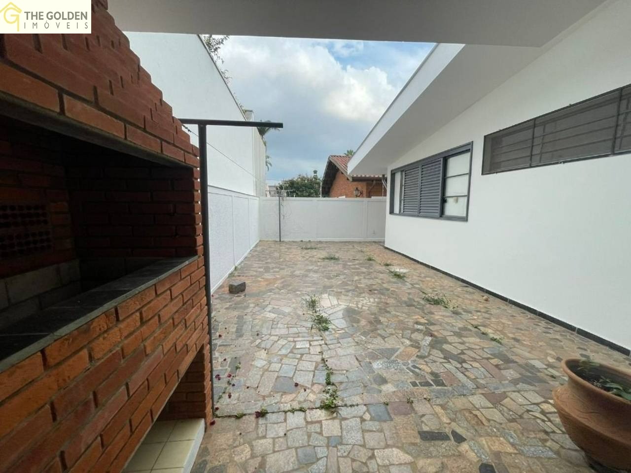 Casa de Condomínio para alugar com 4 quartos, 360m² - Foto 6