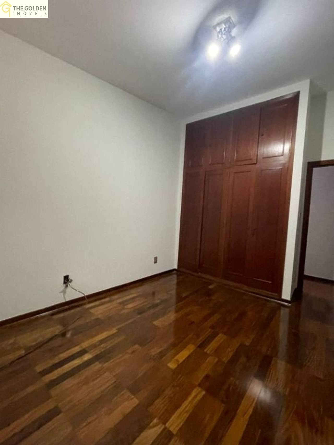 Casa de Condomínio para alugar com 4 quartos, 360m² - Foto 15