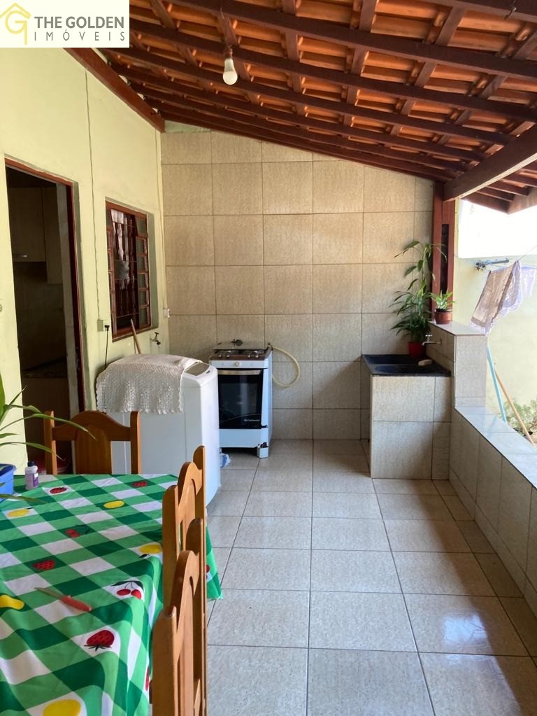 Casa à venda com 3 quartos, 225m² - Foto 8