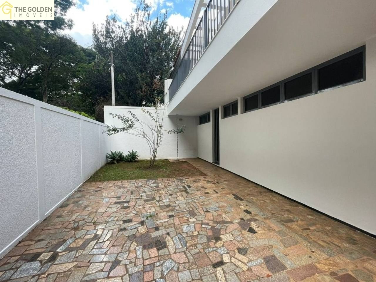 Casa de Condomínio para alugar com 4 quartos, 360m² - Foto 30