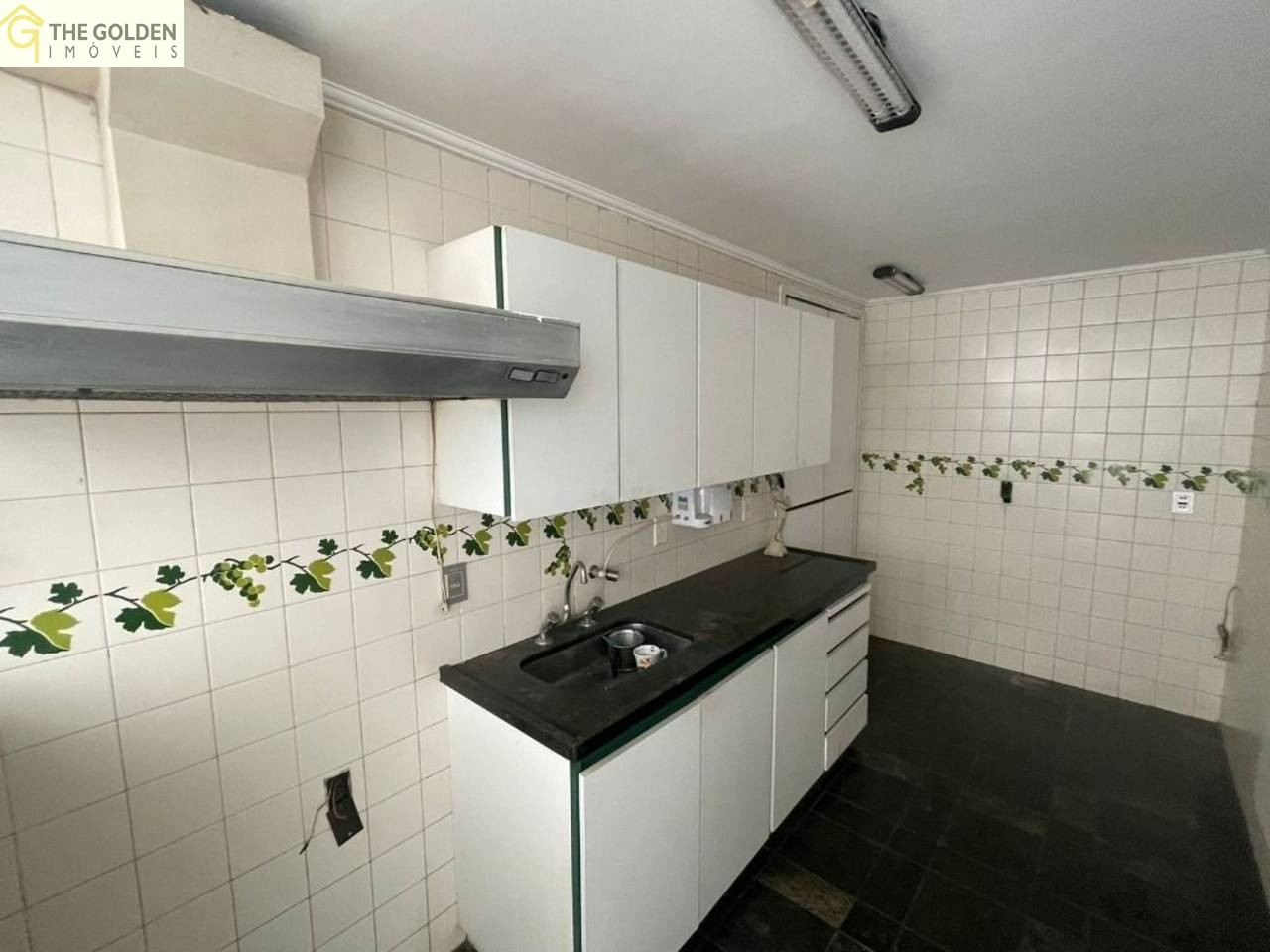 Casa de Condomínio para alugar com 4 quartos, 360m² - Foto 29