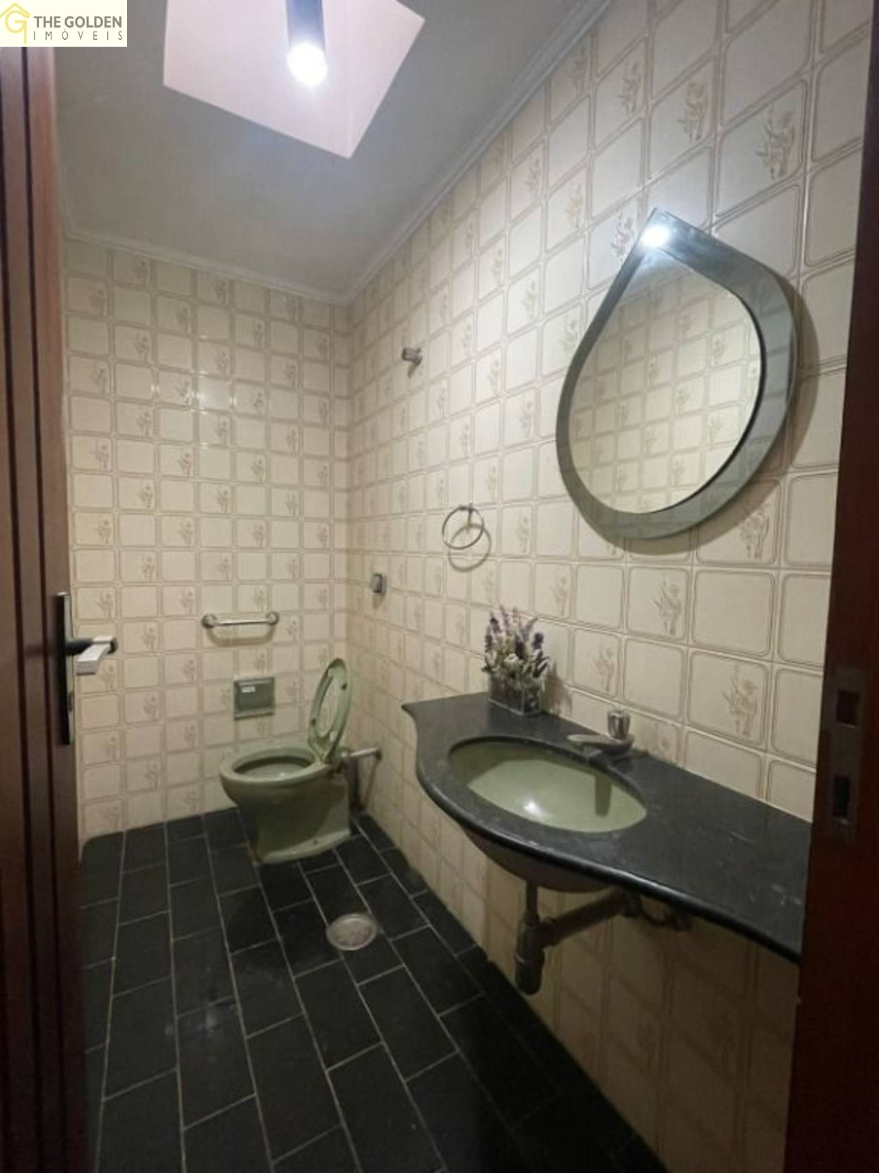 Casa de Condomínio para alugar com 4 quartos, 360m² - Foto 28