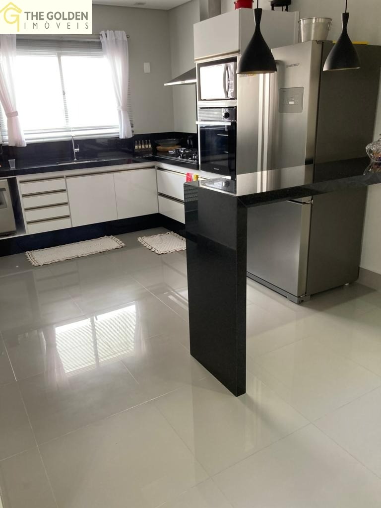 Casa de Condomínio à venda com 3 quartos, 206m² - Foto 23