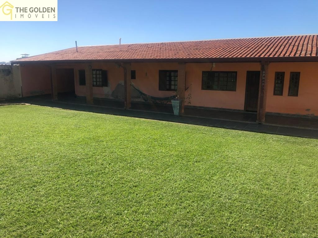 Casa à venda com 2 quartos, 146m² - Foto 1