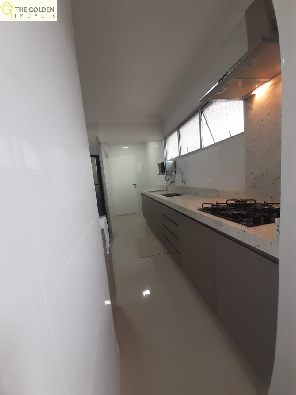 Apartamento à venda com 3 quartos, 98m² - Foto 8