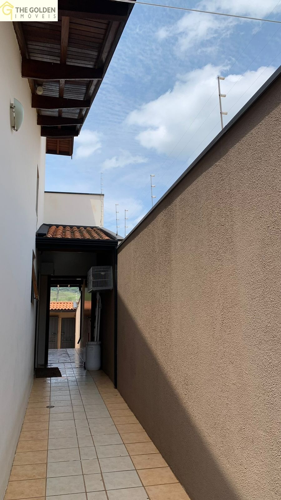 Sobrado à venda com 2 quartos, 300m² - Foto 6