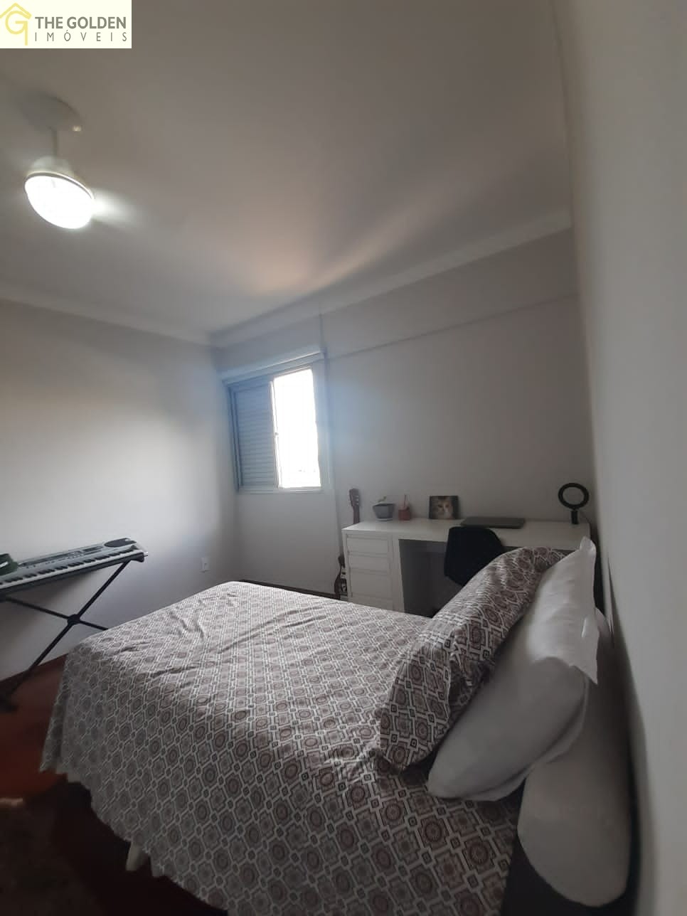 Apartamento à venda com 3 quartos, 98m² - Foto 2