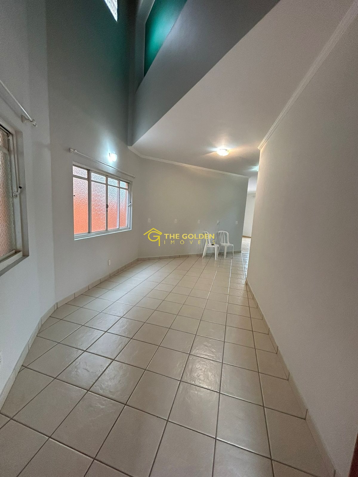 Casa de Condomínio à venda com 3 quartos, 250m² - Foto 5