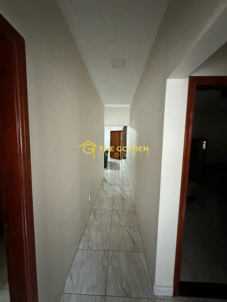 Casa à venda com 3 quartos, 168m² - Foto 2