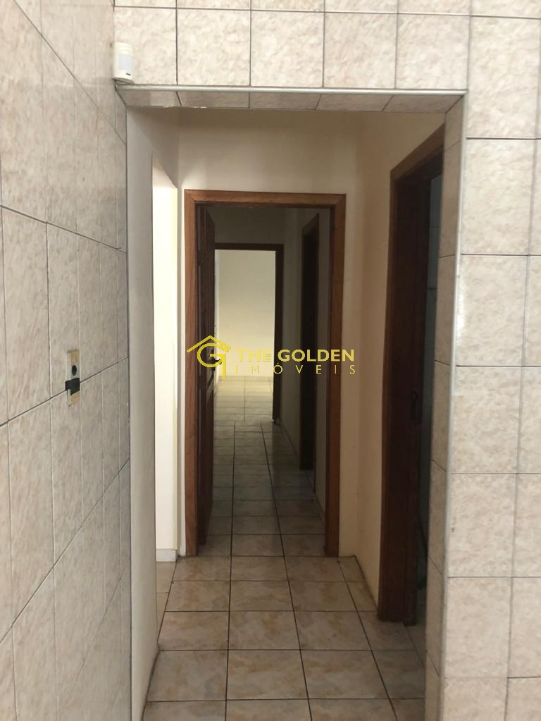 Casa à venda com 4 quartos, 250m² - Foto 28