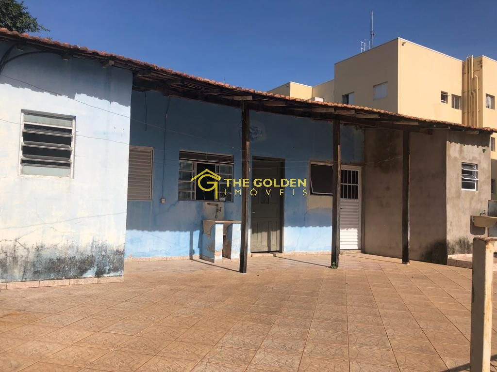 Casa à venda com 4 quartos, 250m² - Foto 15