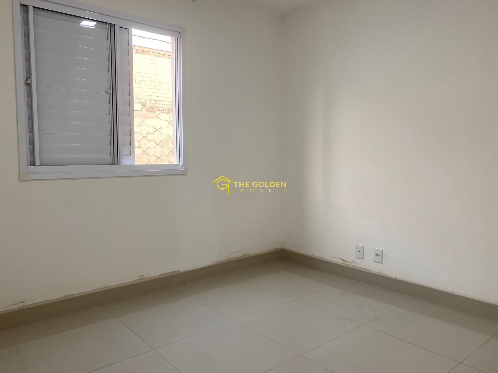 Apartamento à venda com 2 quartos, 45m² - Foto 2