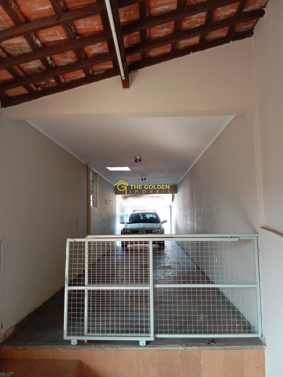 Casa à venda com 3 quartos, 308m² - Foto 3