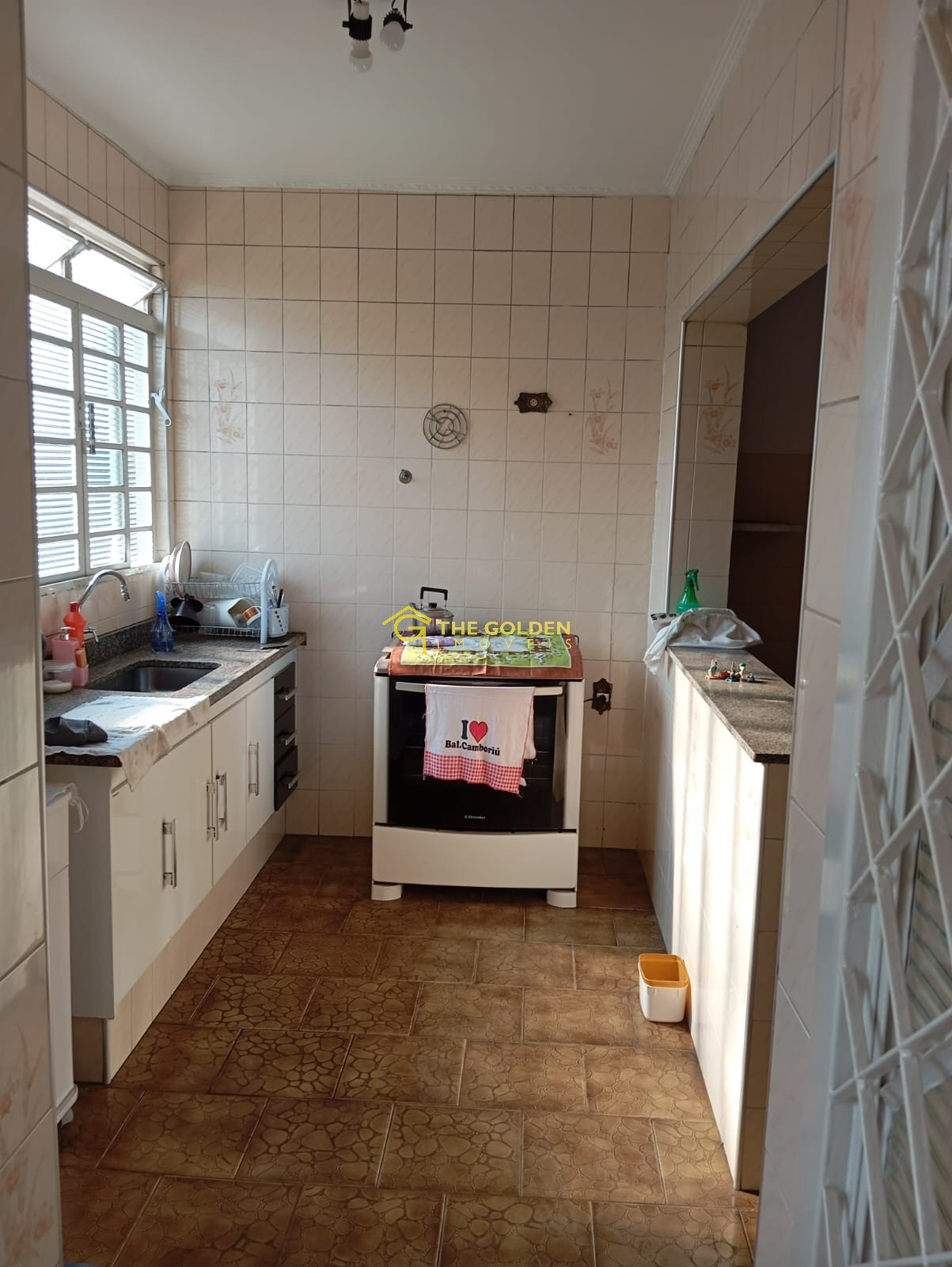 Casa à venda com 3 quartos, 308m² - Foto 9
