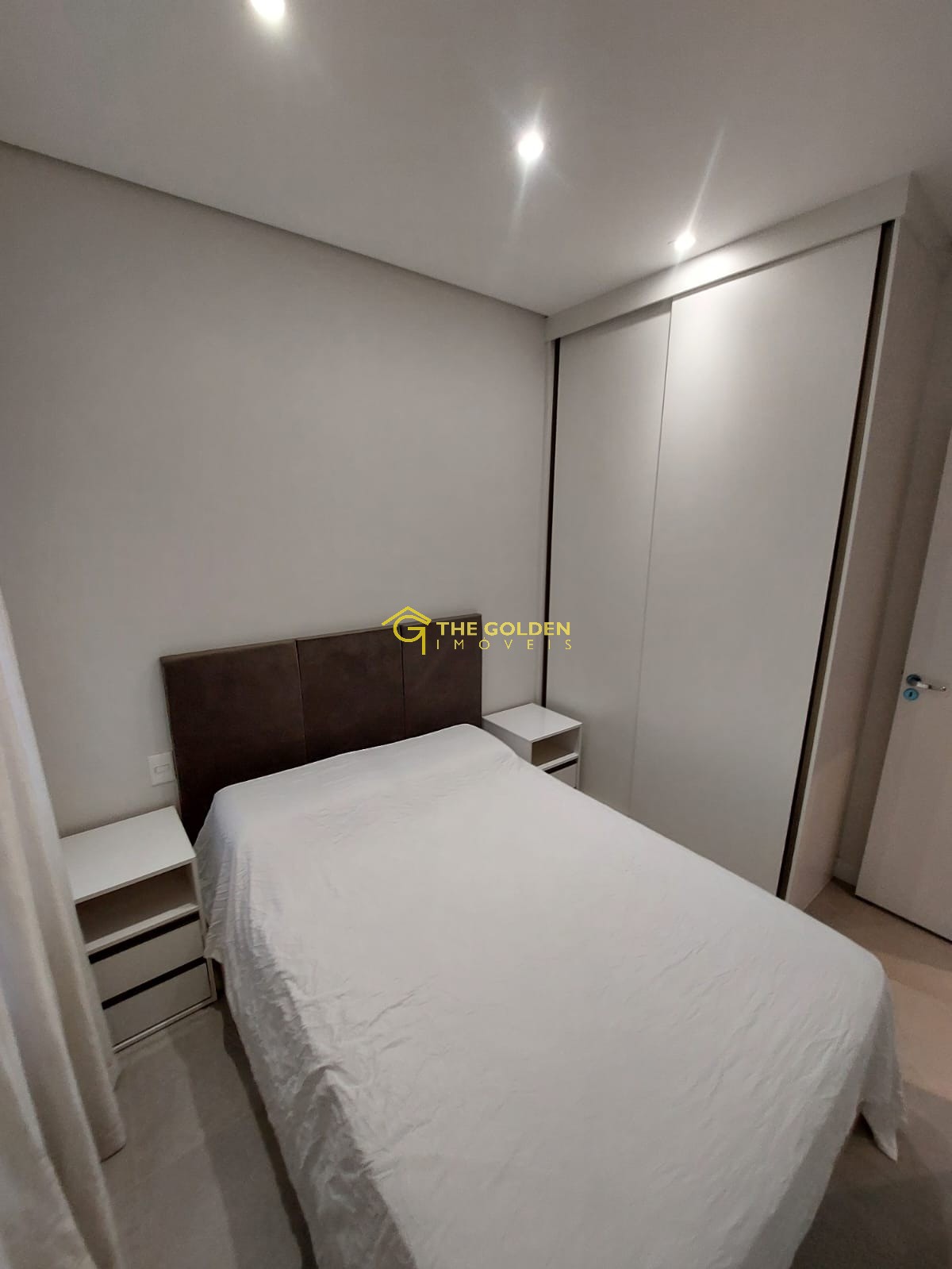 Apartamento à venda com 3 quartos, 76m² - Foto 10