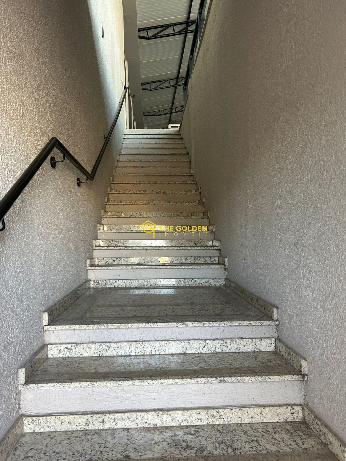 Depósito-Galpão-Armazém para alugar, 400m² - Foto 2