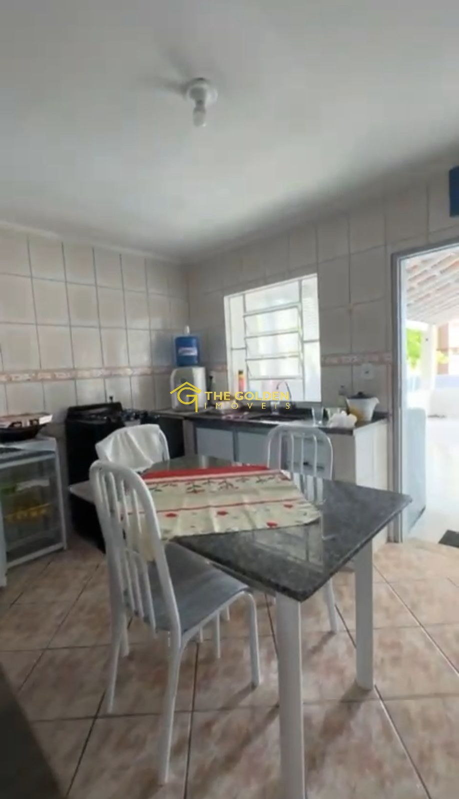 Casa à venda com 3 quartos, 228m² - Foto 11