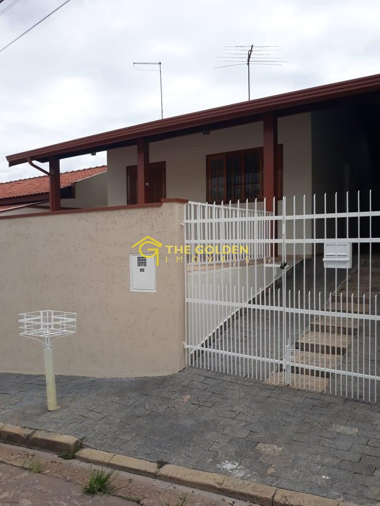 Casa à venda com 3 quartos, 154m² - Foto 1