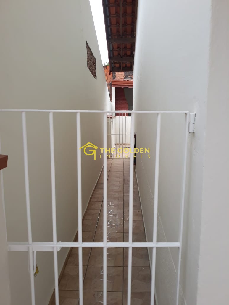 Casa à venda com 3 quartos, 154m² - Foto 4