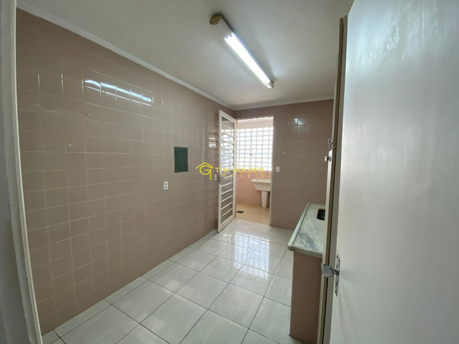 Apartamento para alugar com 2 quartos, 81m² - Foto 12