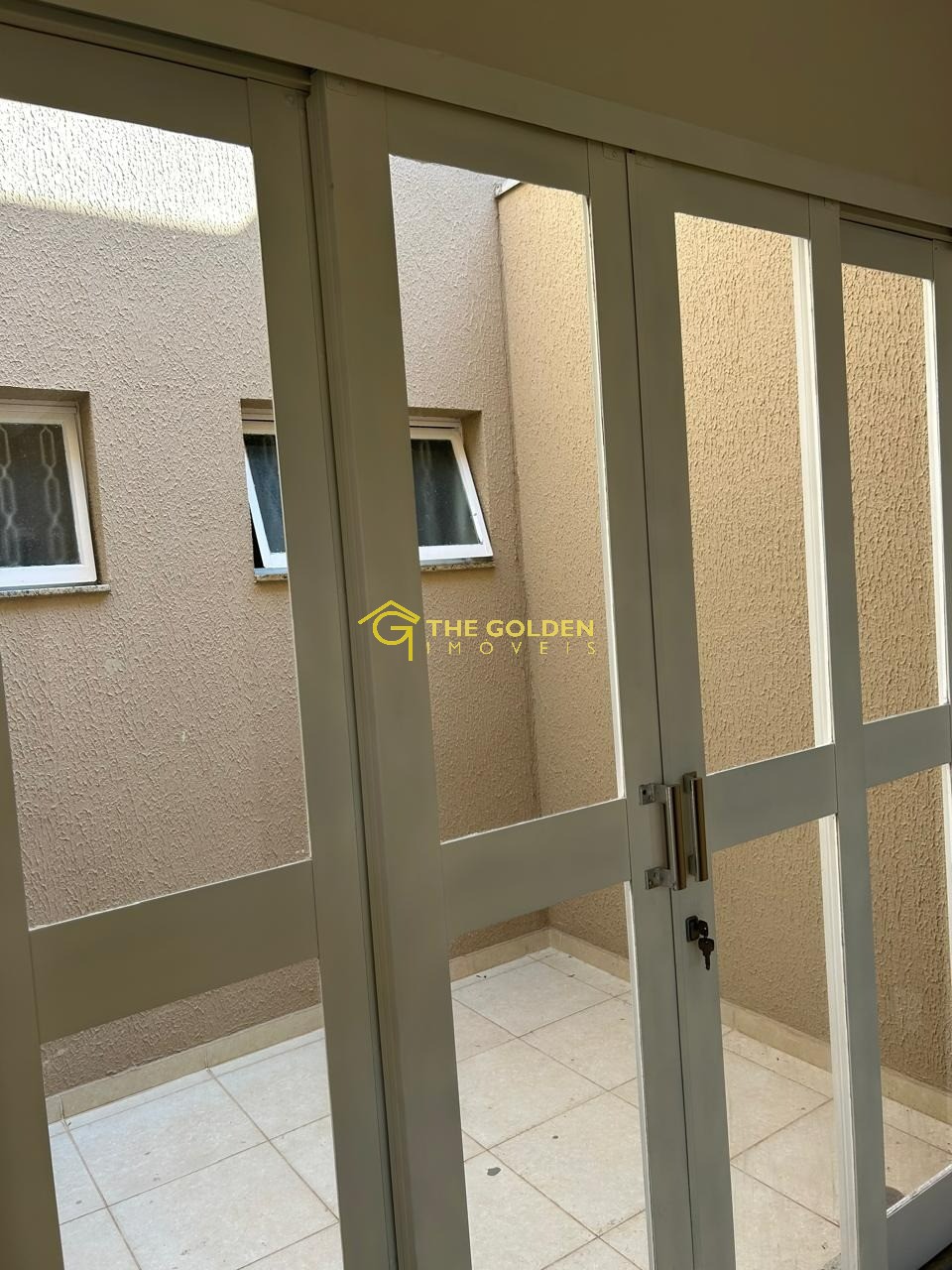 Casa à venda com 3 quartos, 220m² - Foto 11