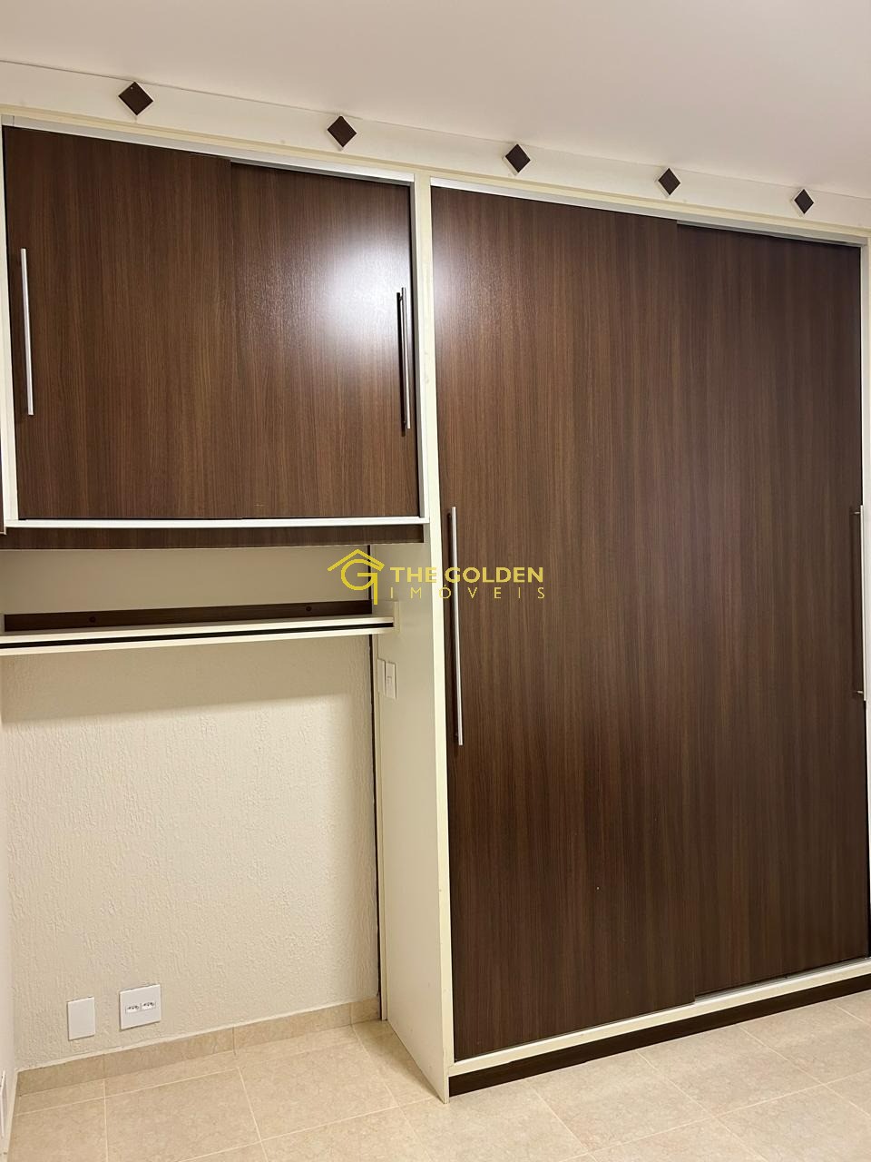 Casa à venda com 3 quartos, 220m² - Foto 4