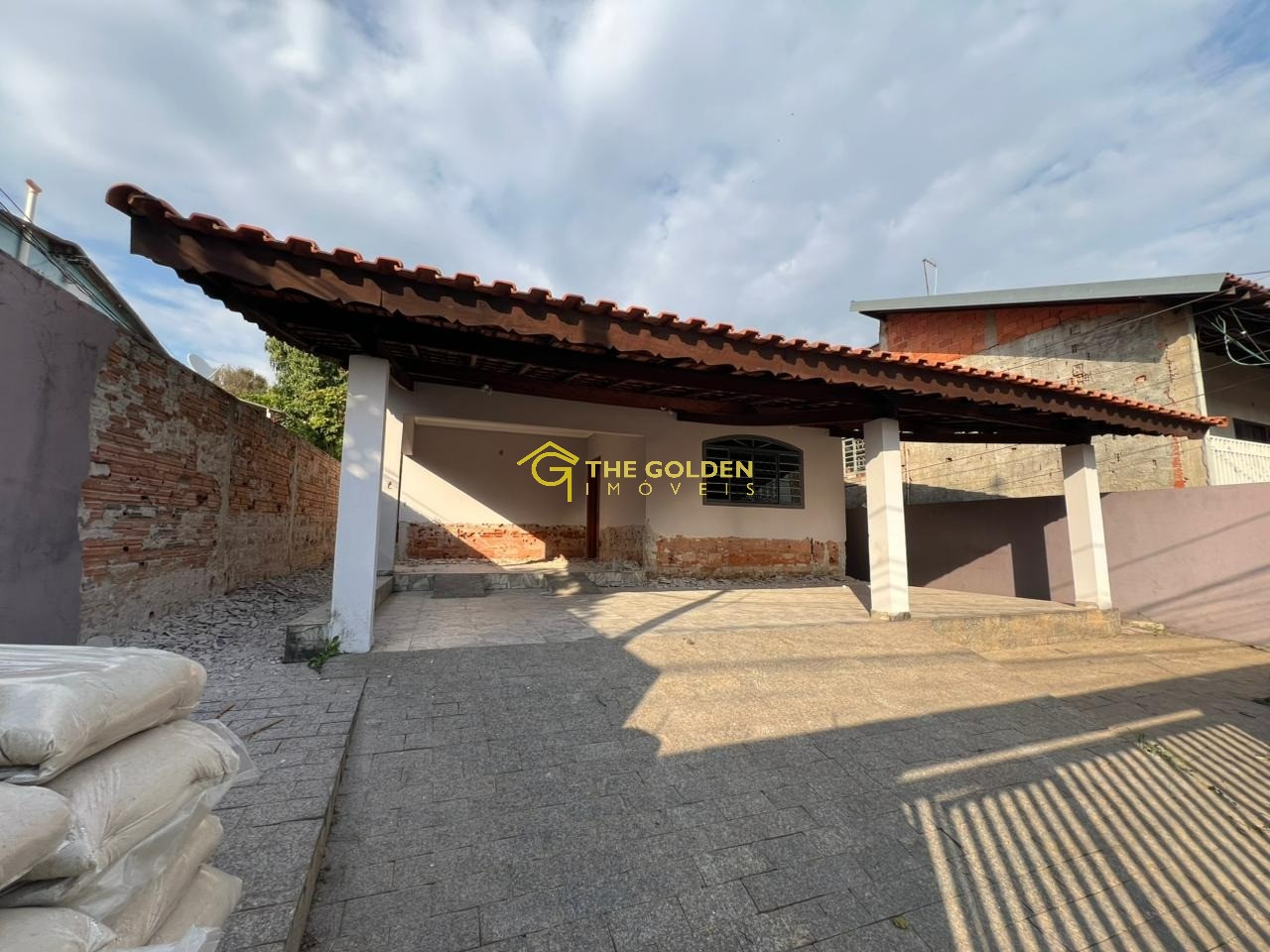 Casa para alugar com 3 quartos, 117m² - Foto 1