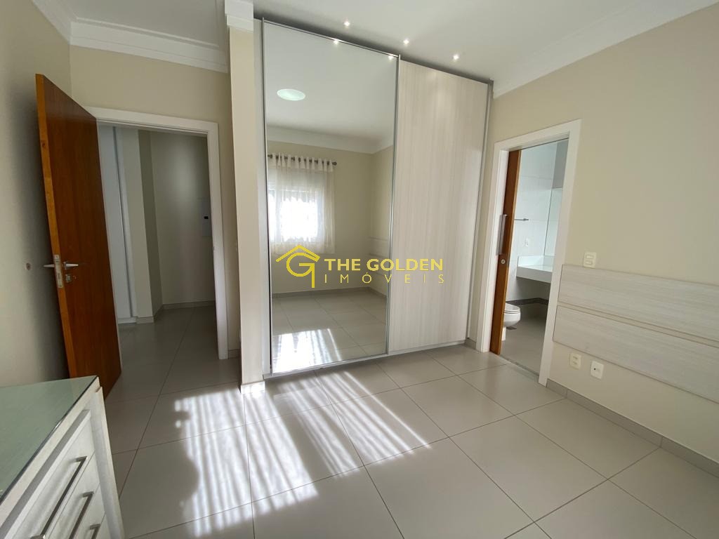 Casa de Condomínio à venda com 4 quartos, 375m² - Foto 6