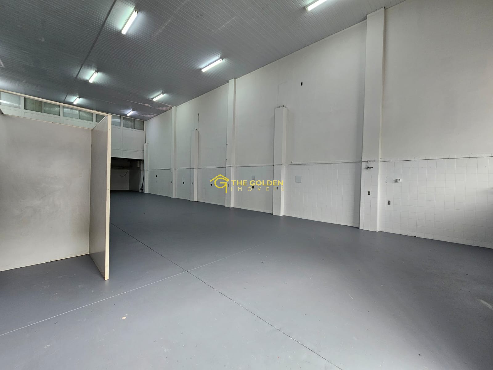 Depósito-Galpão-Armazém para alugar, 271m² - Foto 13