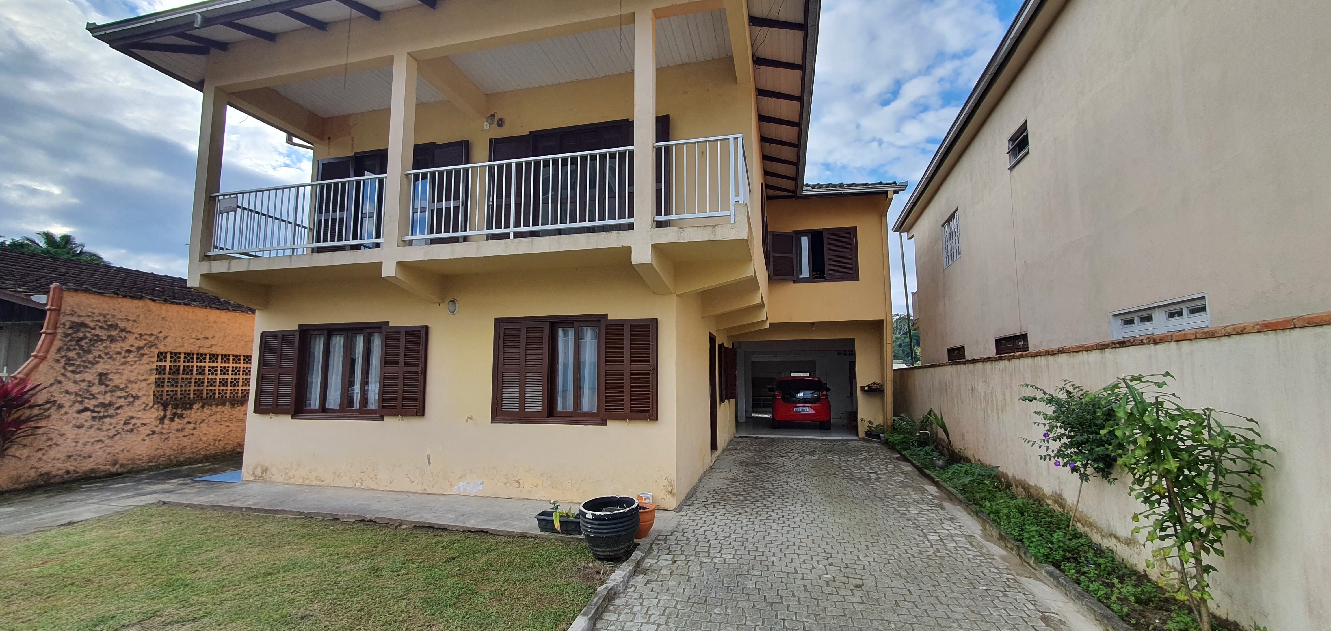 Casa à venda com 3 quartos - Foto 1