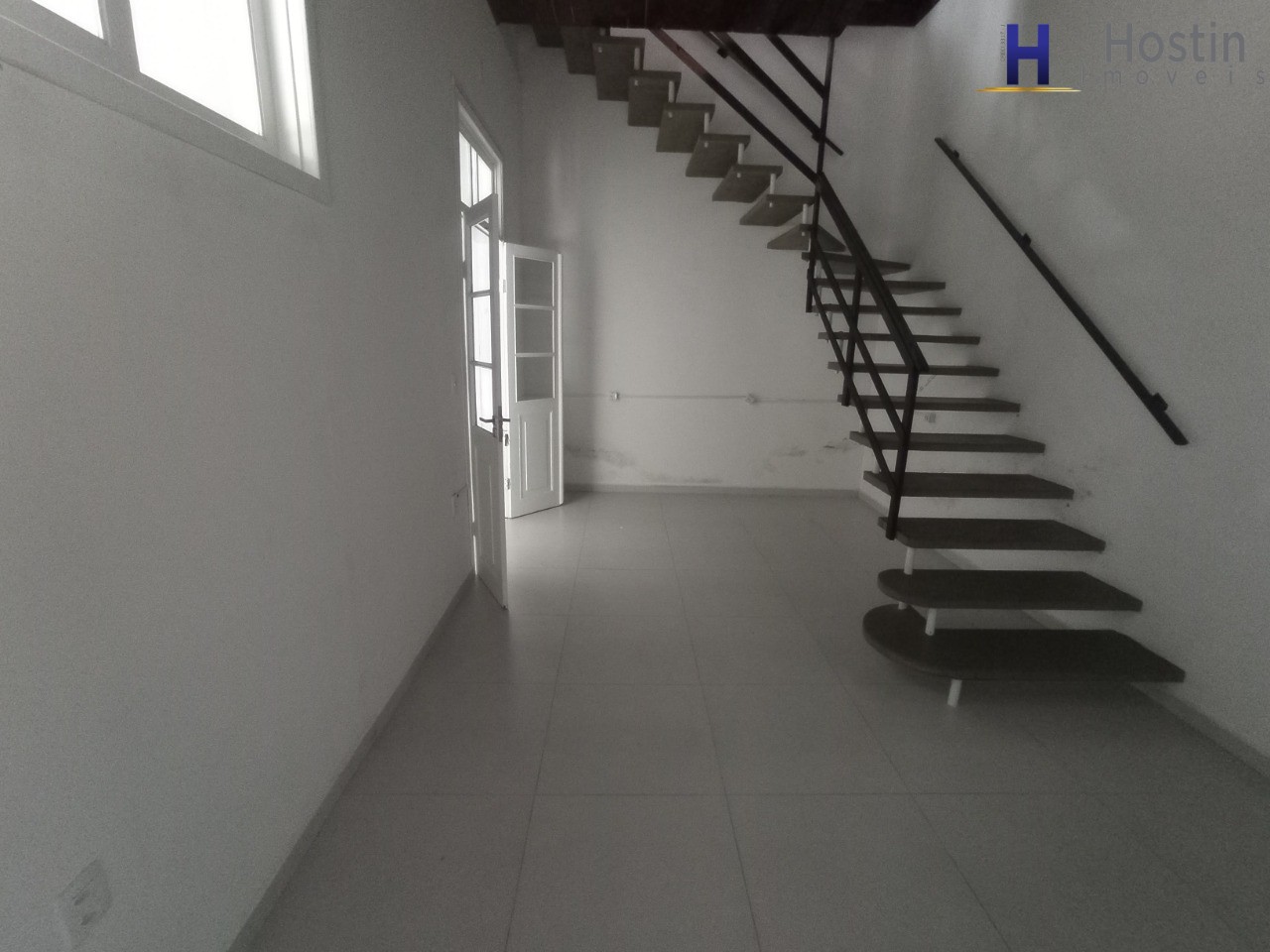 Apartamento para alugar com 2 quartos, 114m² - Foto 4