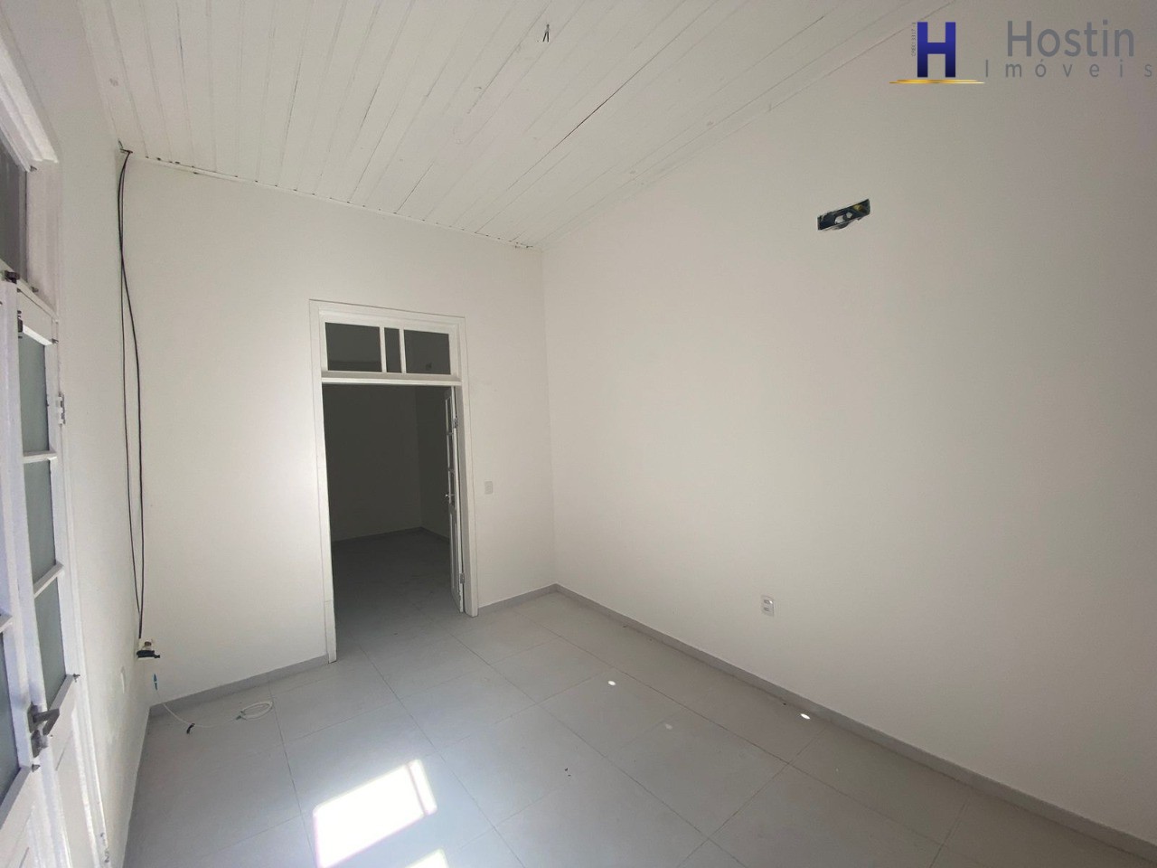 Casa à venda com 3 quartos, 392m² - Foto 5